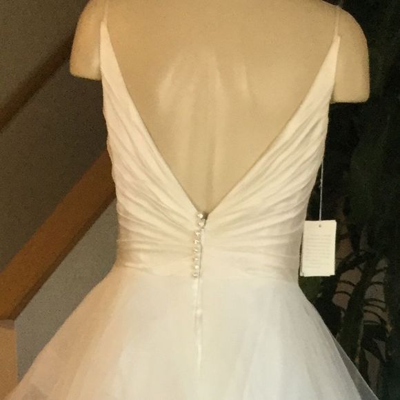 Unique designs from Mathew Christopher 100… - Picture 17 of 17